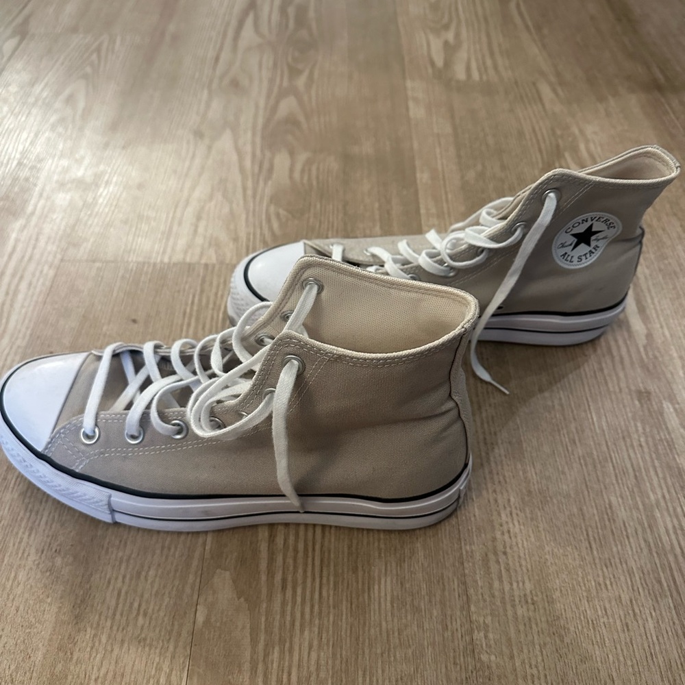 Converse High-Top Sneakers in light khaki